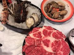 -鲜入围煮花胶鸡海鲜火锅