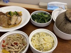-雪梅月子中心(华侨城店)