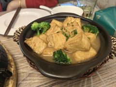 自制鲍汁豆腐煲-李记潮汕砂锅粥(营福路店)