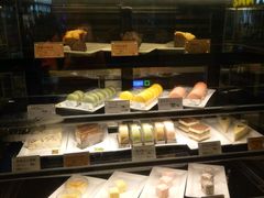 面包甜点陈列柜-麦当劳(番禺易发商业街店)