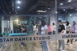 -STAR舞蹈工作室