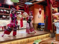 -老滇山寨•云南特色菜•地方菜•民族风情歌舞表演(金碧店)