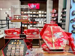 -Laderach 莱德拉(上海环贸iapm店)