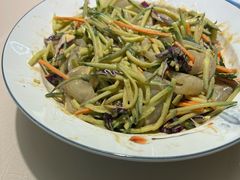 -老码头黑皮肘子锅包肉(赣水路店)