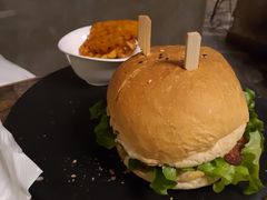 -HIGH FIVE哈福手工汉堡(桂林路店)