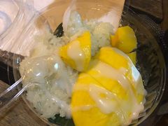 -席娜卡琳火车铁道夜市