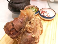 -巷子里小酒馆(繁荣路店)