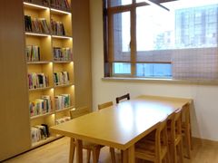 -漕河泾街道图书馆(漕河泾社区文化活动中心店)