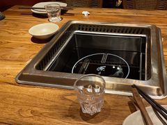 -吴氏老牌坊云南鱼豆花火锅店(通江街店)