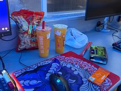 -外星熊·伊斯贝尔电竞店