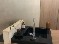 -灸春堂·艾灸·痛症·整脊连锁(之江银泰店)