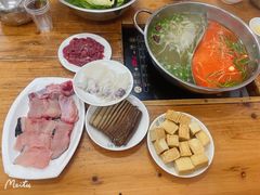 -苗伯妈酸汤火锅