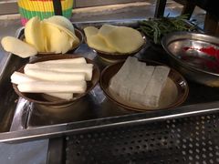 -周幺妹重庆老火锅(银泰城总店)