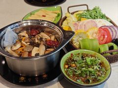 -一叶一世界·素食餐厅(锦华万达店)