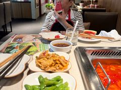 -海底捞火锅鲜切牛肉主题店(长寿路店)