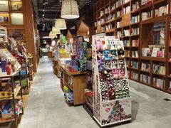 -百新书局(尚悦湾店)