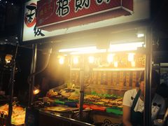 -六合夜市