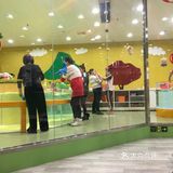 给宝宝一个有趣的游泳体验！