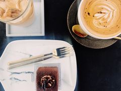 -UNI UNI(环亚凯瑟琳店)