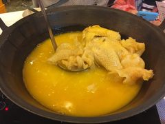 -鲜入围煮花胶鸡海鲜火锅