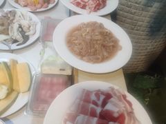 -尚品海鲜肥牛自助火锅(湖明店)