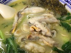 招牌黄鱼面-明呈黄鱼面馆(斜土路店)
