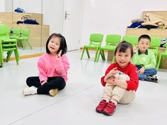 -蓝话筒·少儿成人演讲口才·主持朗诵·戏剧表演(大华第一坊店)