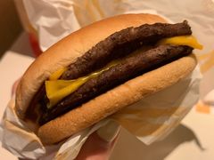 双层吉士汉堡-麦当劳(鼓楼店)