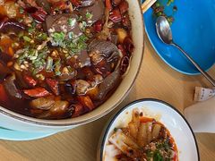-渝信川菜 · 川味家常菜(财富购物中心店)