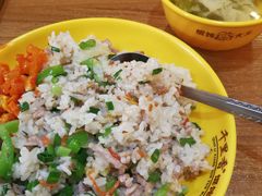 -千里香馄饨·面·黄焖鸡米饭(万科·金润华府店)