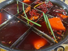 九宫格-正南齊北重庆老火锅(光华村直营店)
