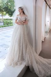 -艾米丽婚纱礼服