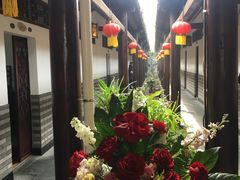-唔呶喔哩酒家(生产街店)