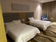 -兴芮温泉度假区