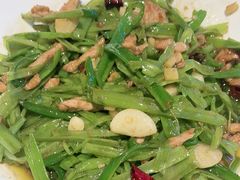 -黄泥岗·地道湖北菜(奥特莱斯店)