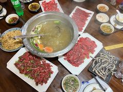 -乡土黄·鲜牛肉火锅·小龙虾(兴业街店)