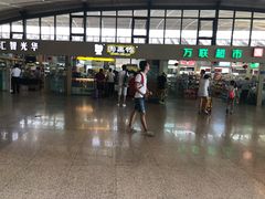 门面-周黑鸭(武汉火车站B1店)