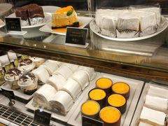 -莓园冰淇淋店