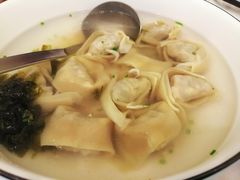 荠菜肉馄饨-老人和饭店(淮海中路店)