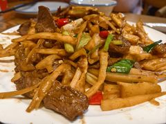 -牛八宝桂林米粉(八里庄店)