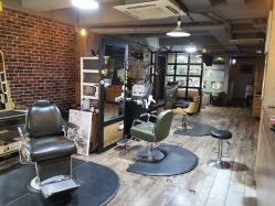 -青木造型HAIR·あおき髪を刈る潮人店