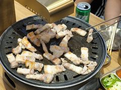 -青瓦餐厅·生鱼片·韩园烤肉(西塔店)