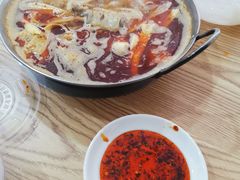 锅仔排骨-老殷锅仔