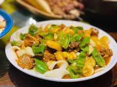 新疆大盘鸡-清真·双公羊·馕坑烤全羊(奥体店)