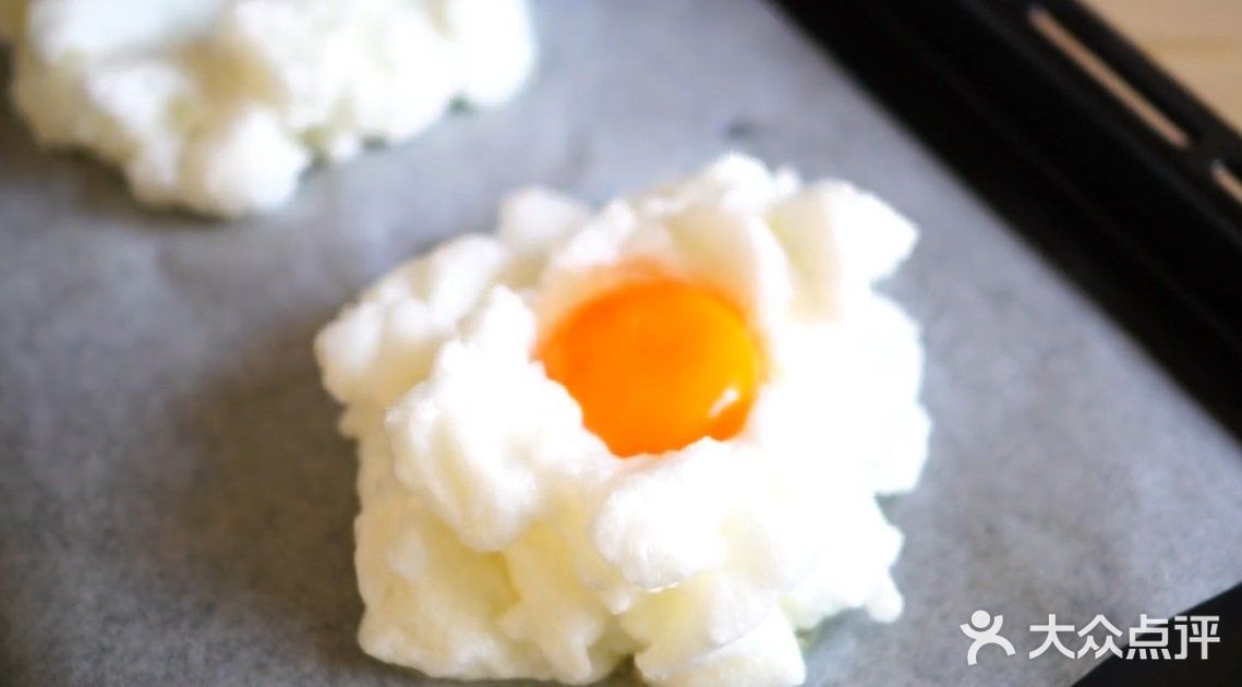 5分钟快手早餐，“美味云朵蛋吐司”    