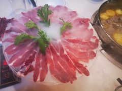 会冒烟的五花趾-三头牛·潮汕牛肉生蚝火锅 (夏湾店)