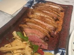 脆皮藏香猪-中8楼风尚云南菜(颐堤港店)
