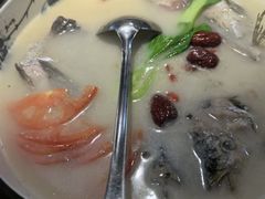 千岛湖有机奶汤大鱼头-老馆子·建德菜·山肴鱼鲜(海威新界店)