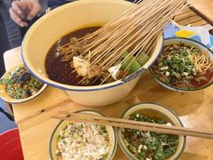 -拈签一笑黄牛肉辣卤串串