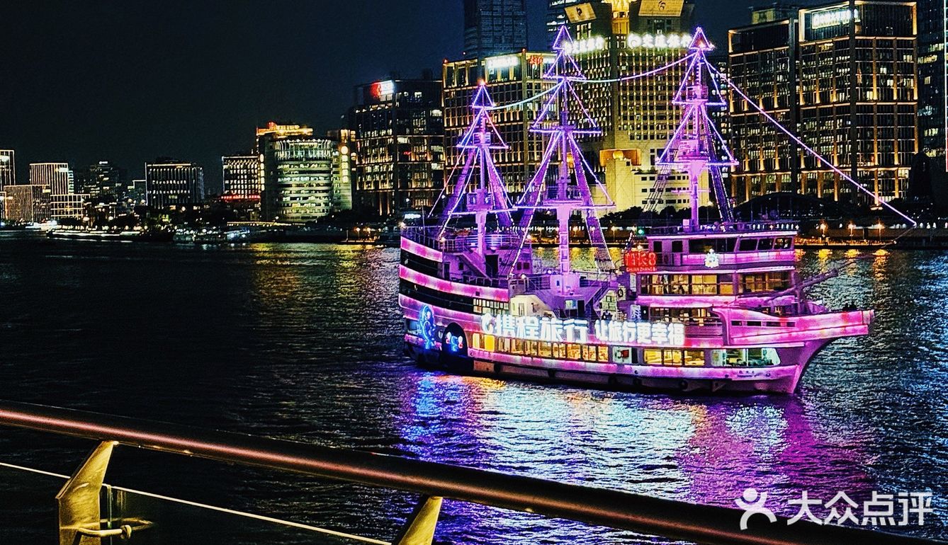 新店❗开在黄浦江邮轮上的高级餐厅🛳️